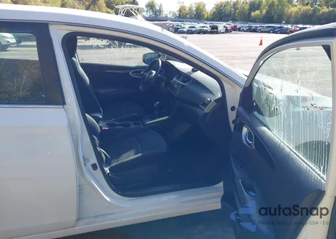 2018 Nissan Sentra Sv z USA, uszkodzony, nr VIN 3N1AB7AP1JY226481